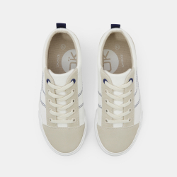 حذاء رياضي منخفض باللون...